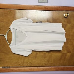 Torrid Size 0 Classic Fit tee - new with tags!